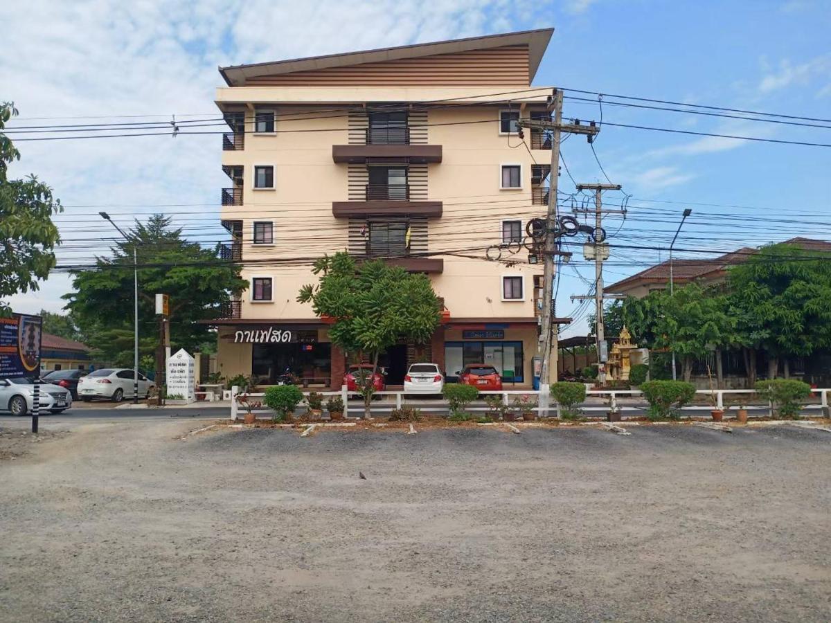 โสดาอพาร์ทเม้นท์​ Apartment Ban Lam Phak Kut Екстериор снимка